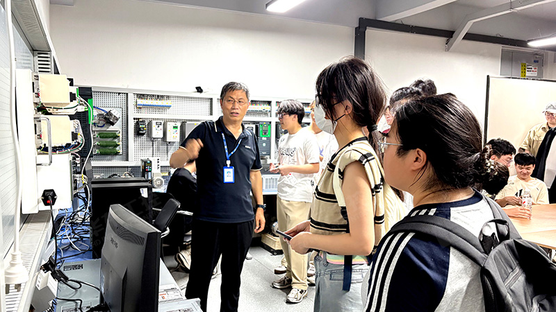 中原工學(xué)院02