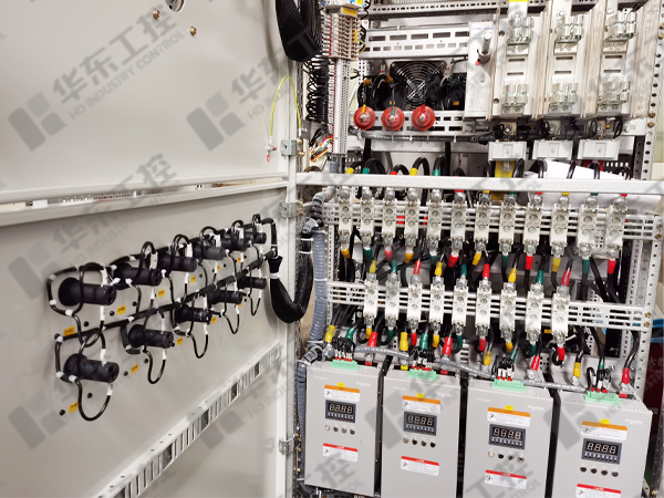 電容補償柜細(xì)節(jié)