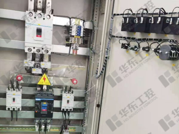 電容補償柜細(xì)節(jié)