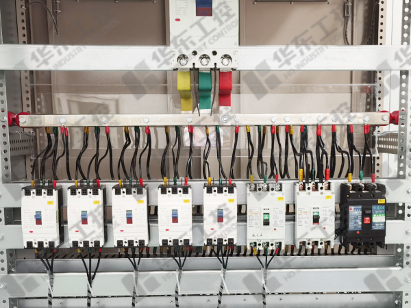 電容補償柜細(xì)節(jié)