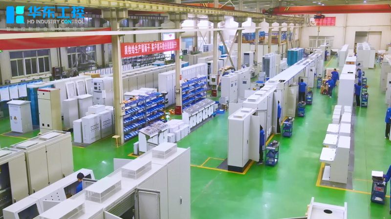 華東工控 電氣控制柜生產(chǎn)車間