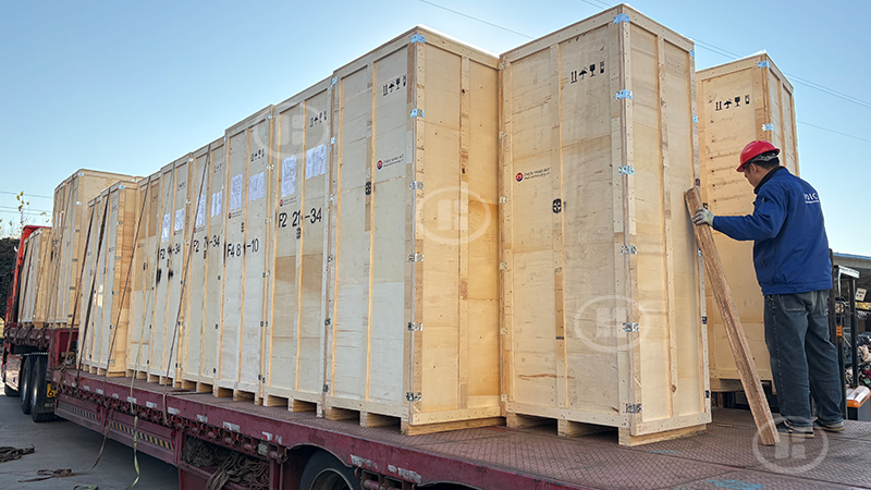 華東工控匠心打造，又一批高端控制柜成功啟航，出口俄羅斯！