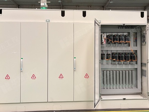 伺服控制柜選購要點：從性能到售后，全面解析如何選擇？