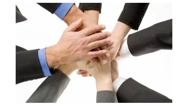 售前與銷售員協(xié)同交流會(huì)在線上舉行